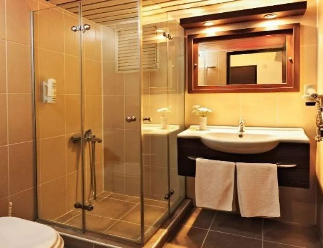 Uestuen Hotel Alsancak Izmir 3*,