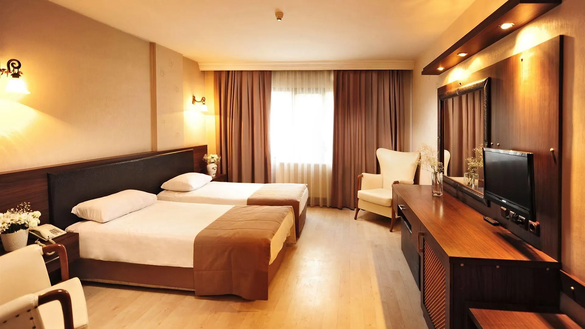 Uestuen Hotel Alsancak Izmir 3*,  Turkey