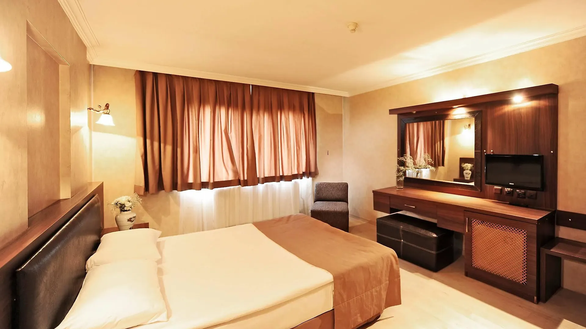 Uestuen Hotel Alsancak Izmir